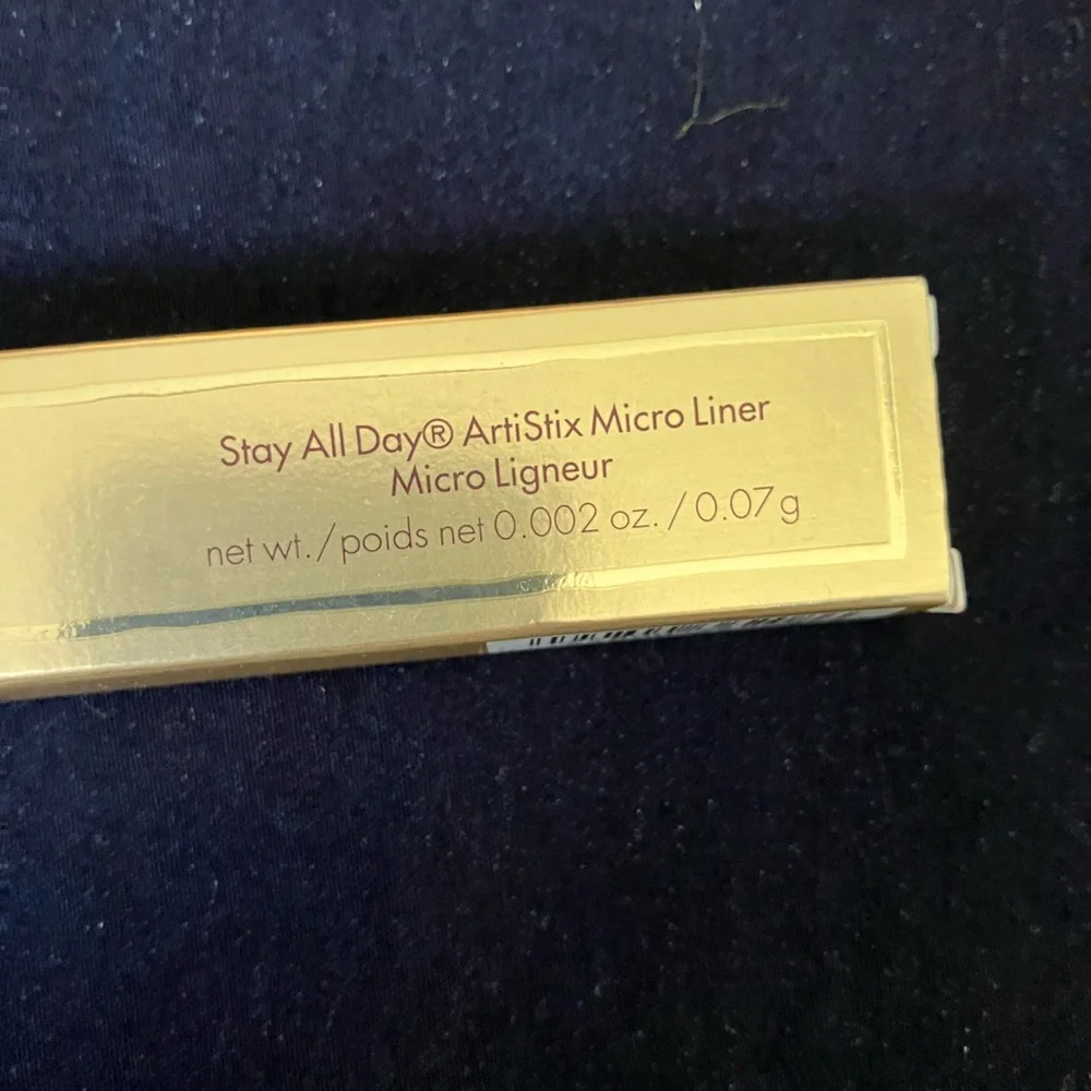 Stila All Day ArtiStix Micro Liner in Matte Black New in Box‎
